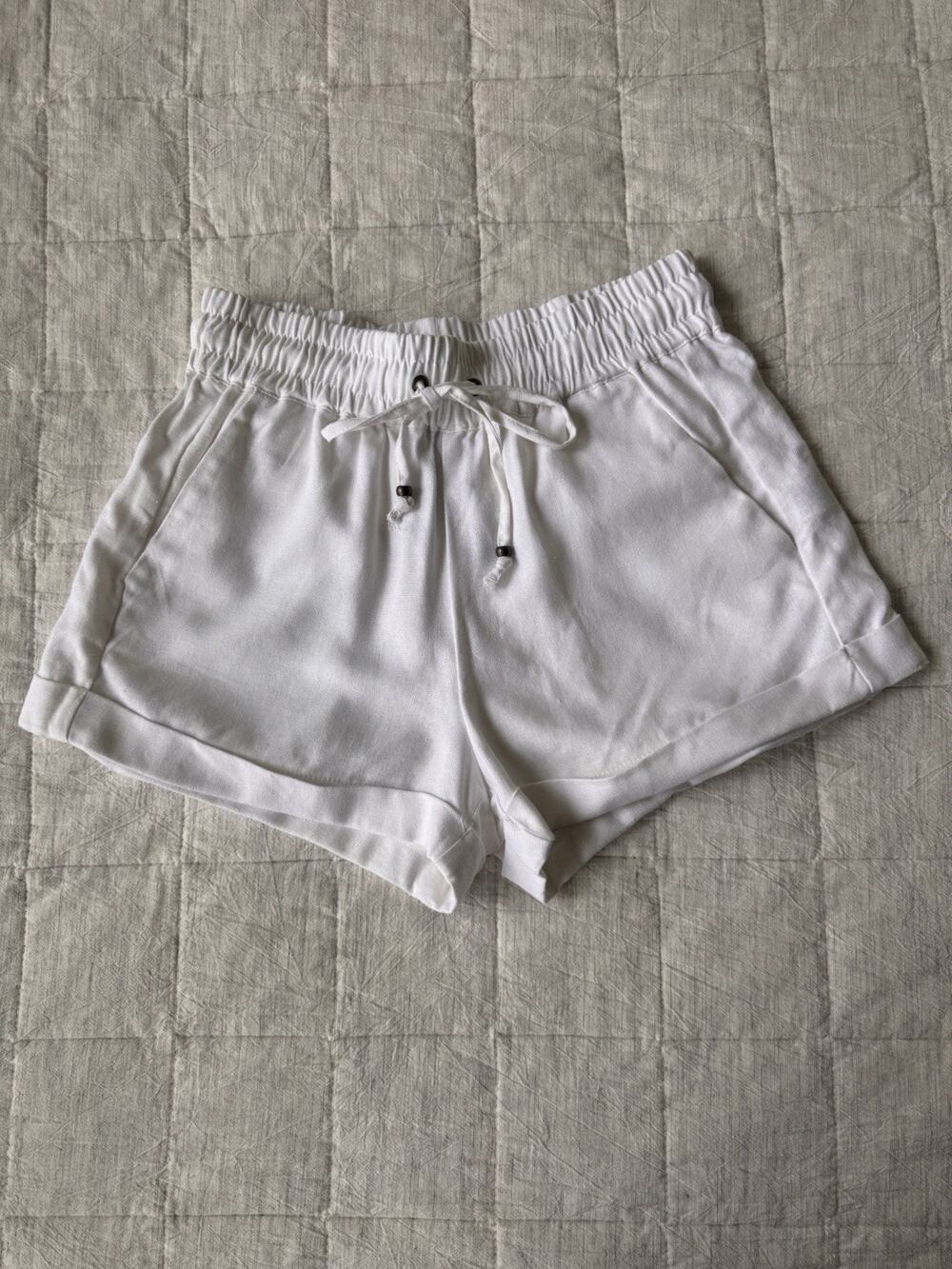 NWT Love Tree Linen Blend Cuffed Shorts Elastic Waist Beach Vacation White S